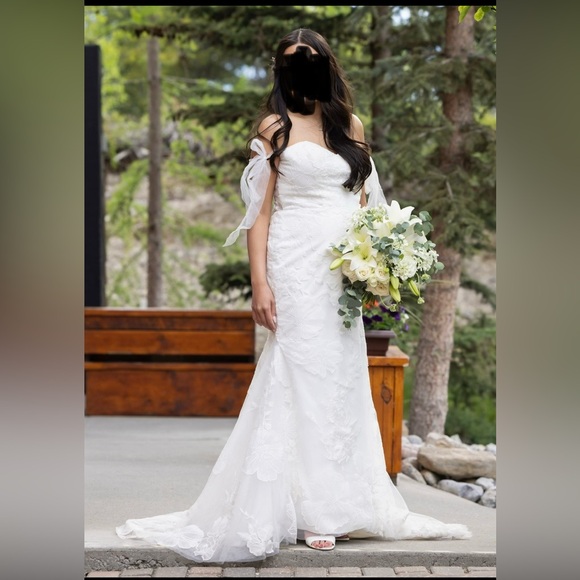 Lis Simon Wedding Dress - Picture 11 of 11